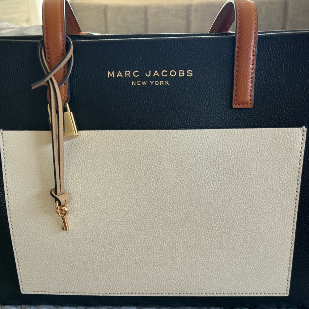 Handbag